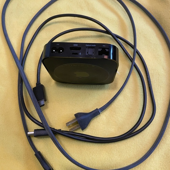 Apple TV 3rd Generation Model A1469 - Picture 2 of 5